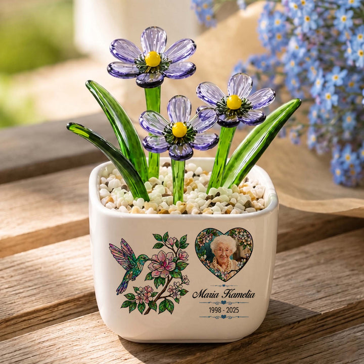 In Loving Memory of Mom - Personalized Memorial Flower Pot - Gift for Family Members