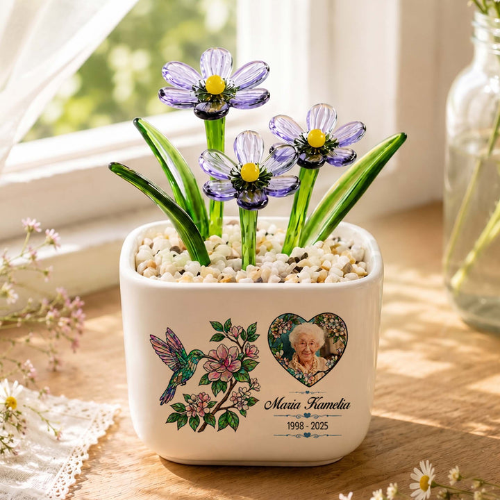 In Loving Memory of Mom - Personalized Memorial Flower Pot - Gift for Family Members