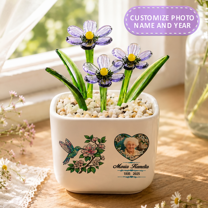 In Loving Memory of Mom - Personalized Memorial Flower Pot - Gift for Family Members