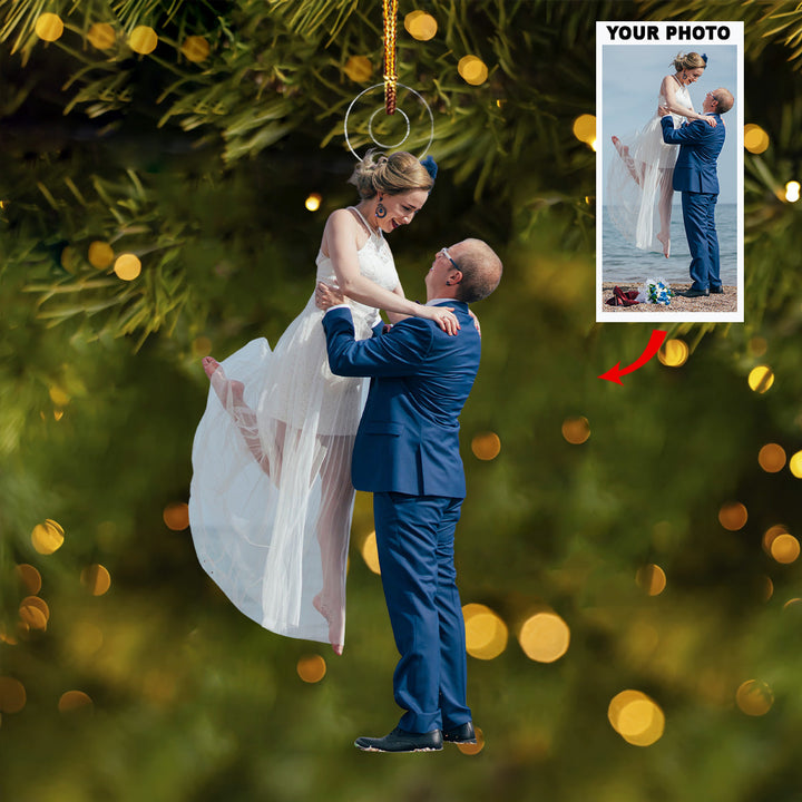 Happy Couple Moment - Personalized Photo Mica Ornament - Christmas Gift For Couple, Wedding Couple, Newlywed, Wife, Husband