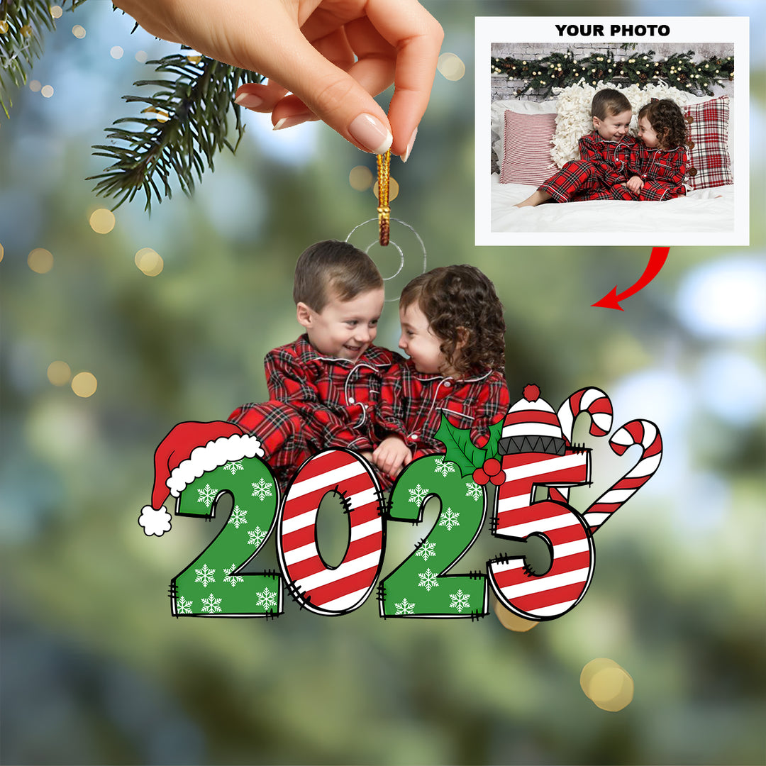 Engraved Herein - Customized Photo Ornament - Christmas Gift For Family Members UPL0LDH003