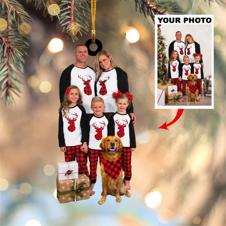 Personalized Photo Mica Ornament - Gift For Family Member - Merry Christmas Our Family ARND005