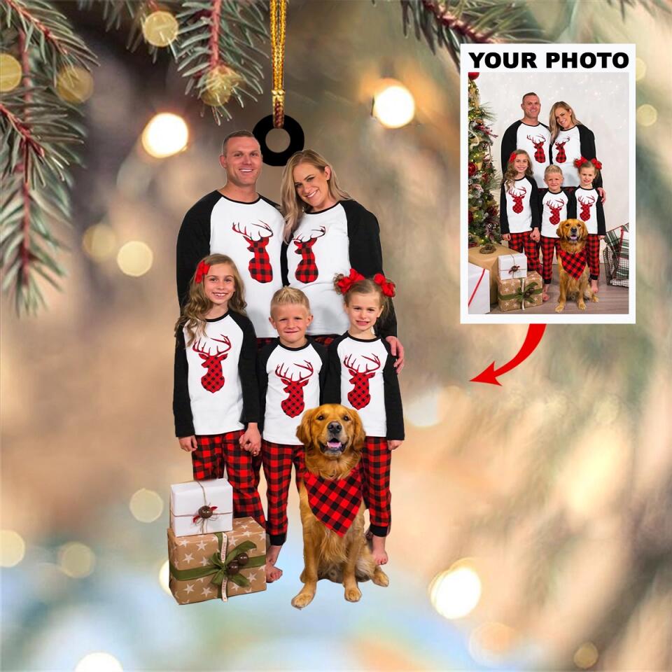 Personalized Photo Mica Ornament - Gift For Family Member - Merry Christmas Our Family ARND005
