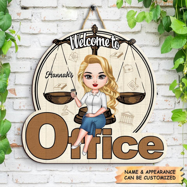 Personalized Door Sign - Gift For Lawyer - Trust Me I'm A Lawyer ARND0014