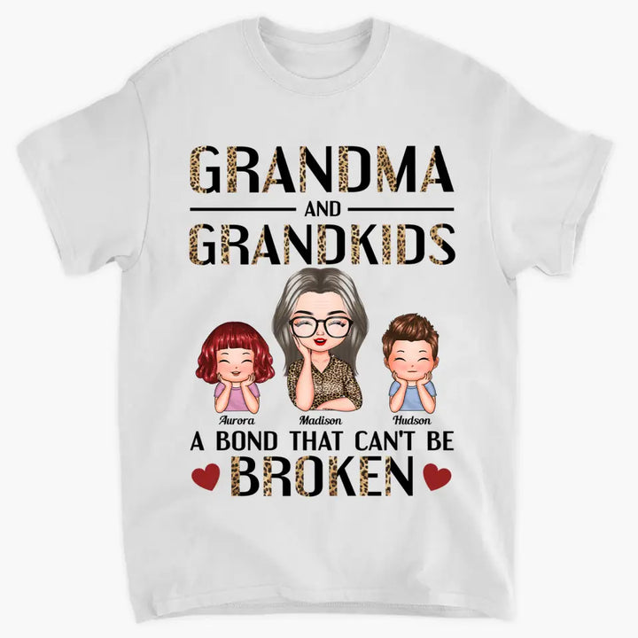 Personalized T-shirt - Gift For Grandma - Grandma & Grandkids A Bond That Can't Be Broken ARND037
