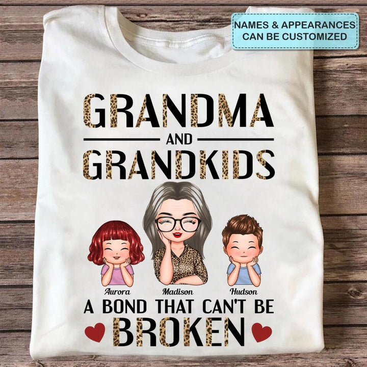 Personalized T-shirt - Gift For Grandma - Grandma & Grandkids A Bond That Can't Be Broken ARND037