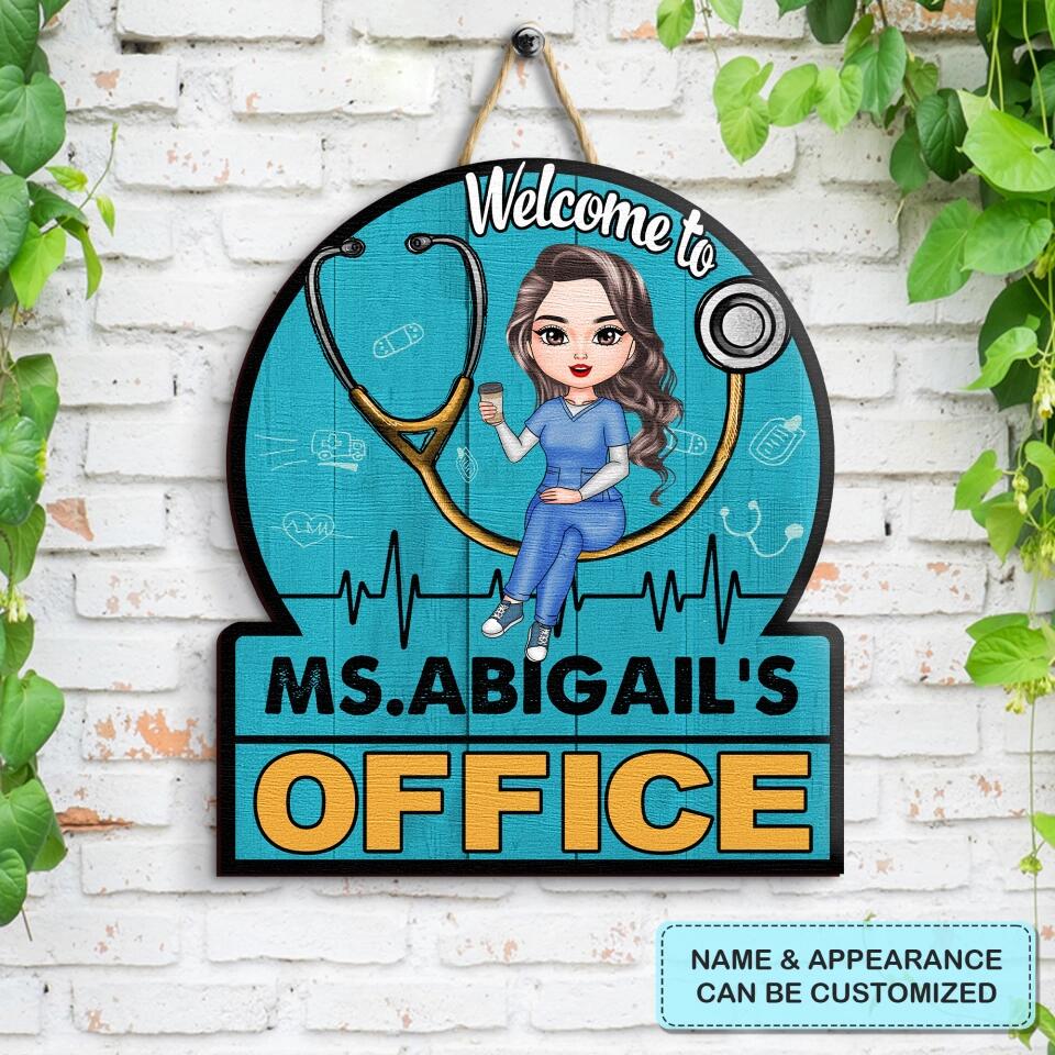 Personalized Door Sign - Gift For Nurse - Love My Job ARND005