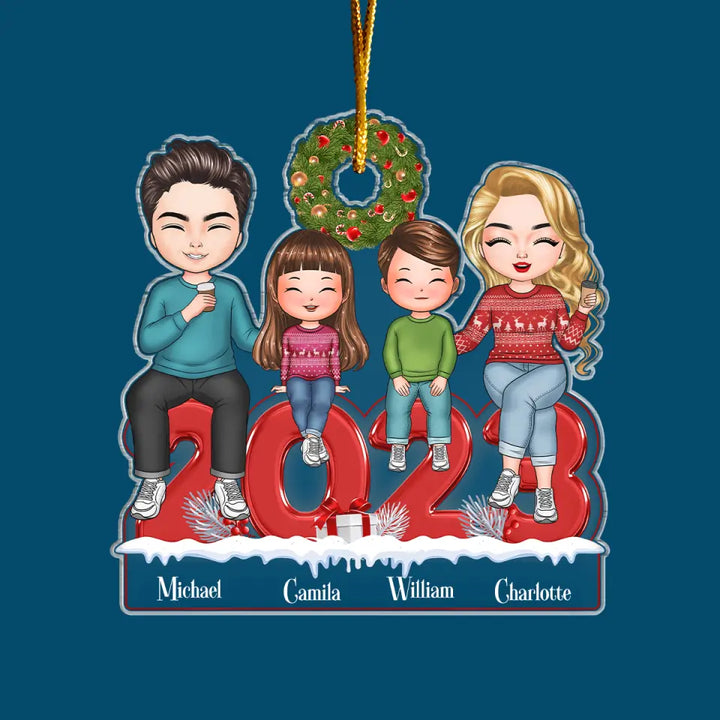 Christmas Family - Personalized Custom Mica Ornament -Christmas Gift For Dad, Mom, Family Members CLA0AD010
