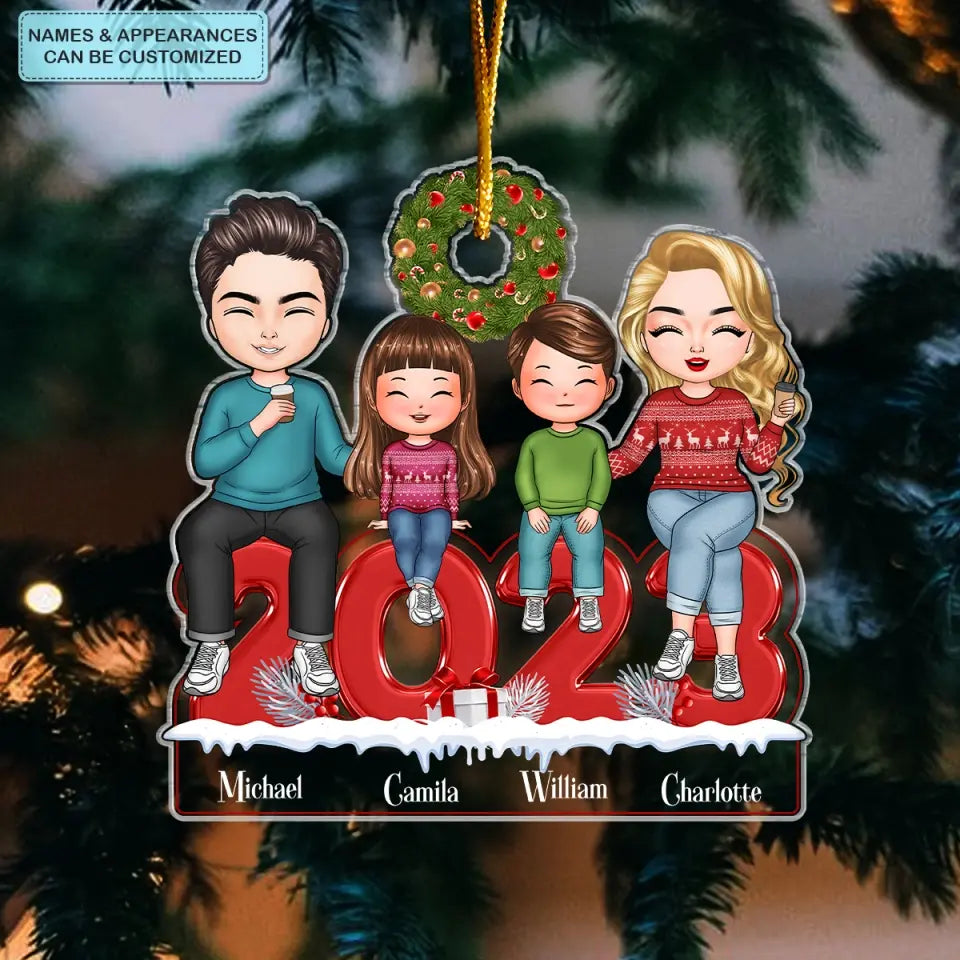 Christmas Family - Personalized Custom Mica Ornament -Christmas Gift For Dad, Mom, Family Members CLA0AD010