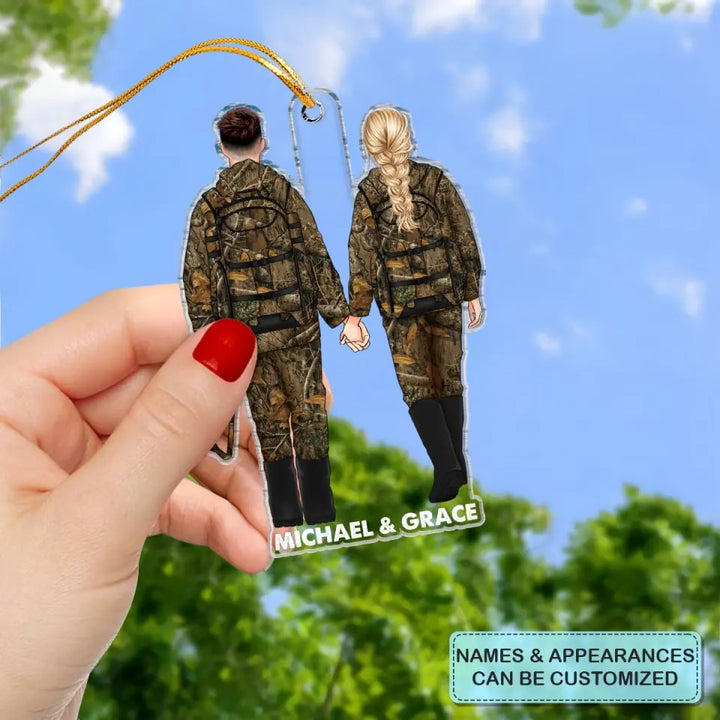 Hunting Couple - Personalized Custom Mica Ornament - Christmas Gift For Couple, Husband, Wife, Family Members CLA0HD019