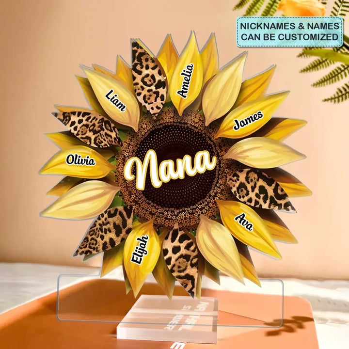 Love Being A Grandma - Personalized Custom Acrylic Plaque Clear Stand - Mother's Day Gift For Mom, Grandma, Family, Family Members