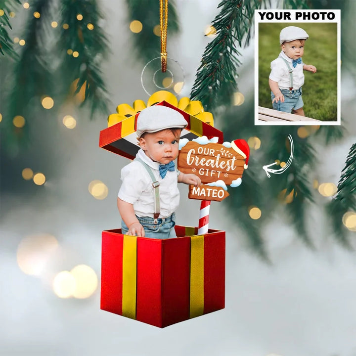mk_20240930_PHOTO MICA ORNAMENT_FAMILY_OUR GREATEST GIFT_ARND0014_AGCPD086_ADSG070 (1)