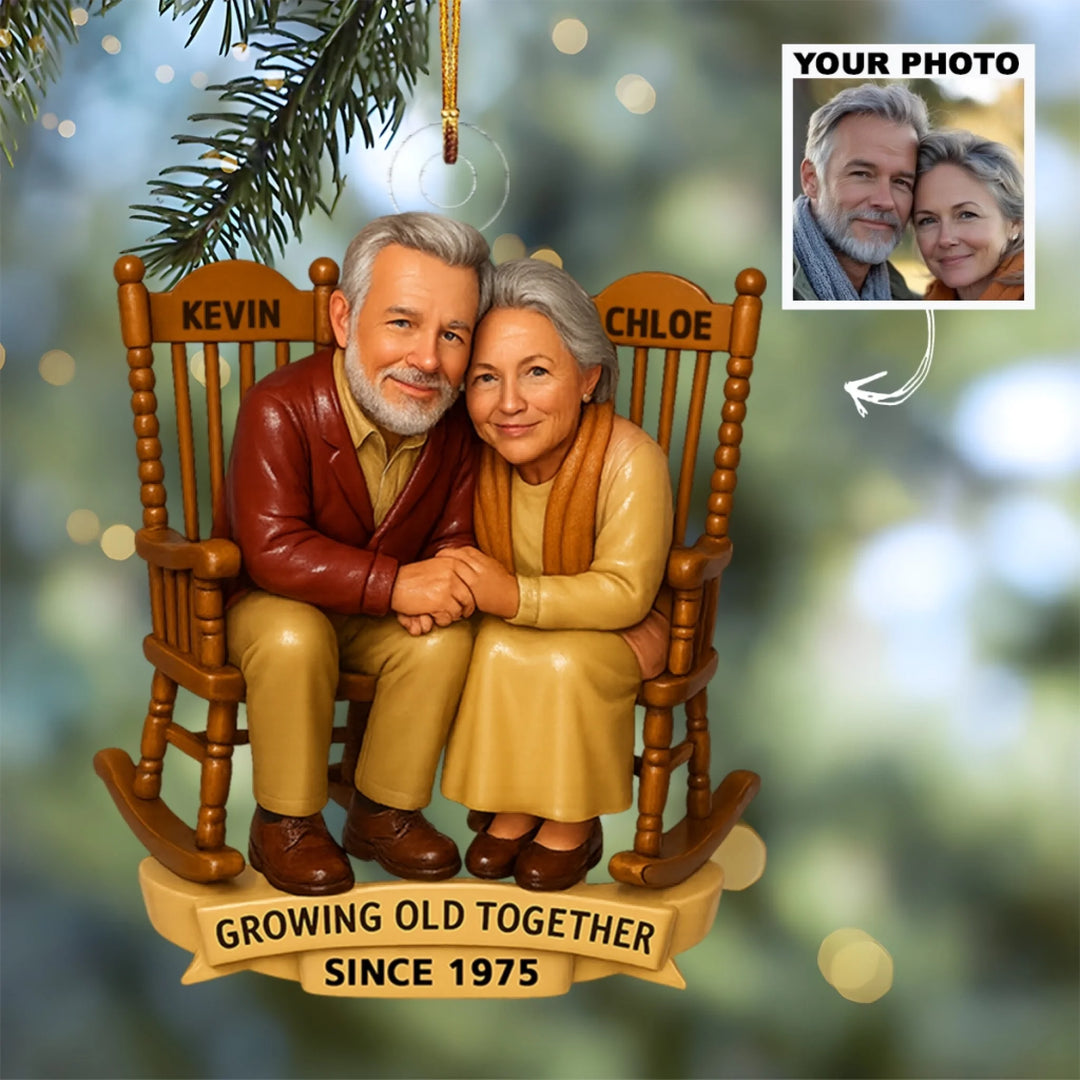 0710_Photo-Ornament_Couple_Growing-Old-Together_ARND036_2_10