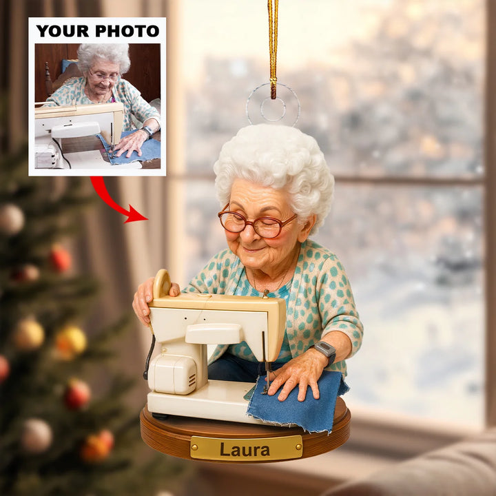 Sewn With Love - Personalized Photo Ornament - Christmas Gift For Sewing Lovers, Mom, Grandma AGP0HT24