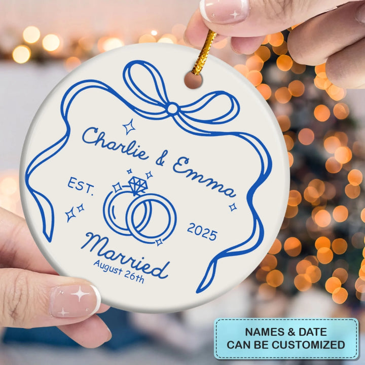 2810_Ceramic-Ornament_Couple5_ARND145_ADSG122_Mockup_4