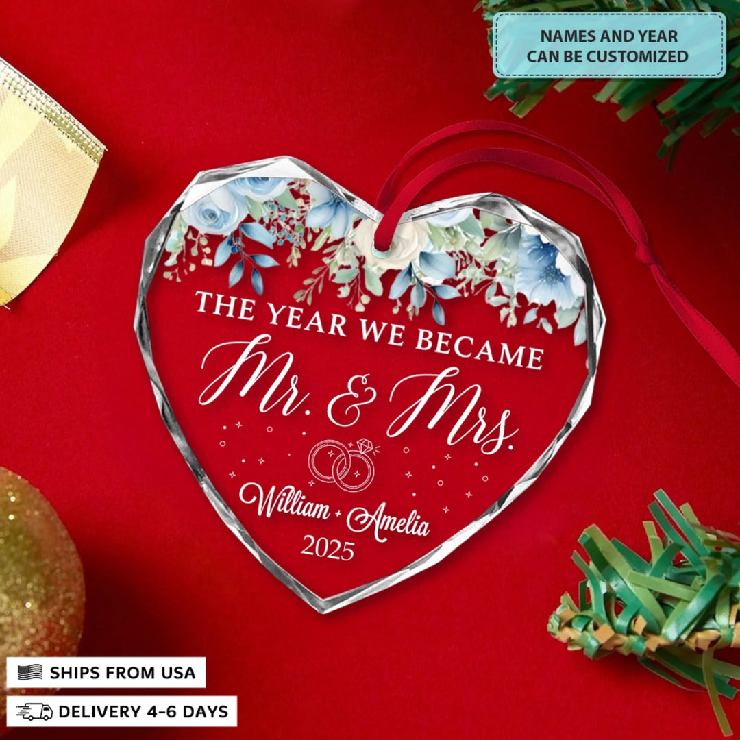 2410_Heart-Glass-Ornament_Couple1_ARND145_ADSG143_Mockup_manual7