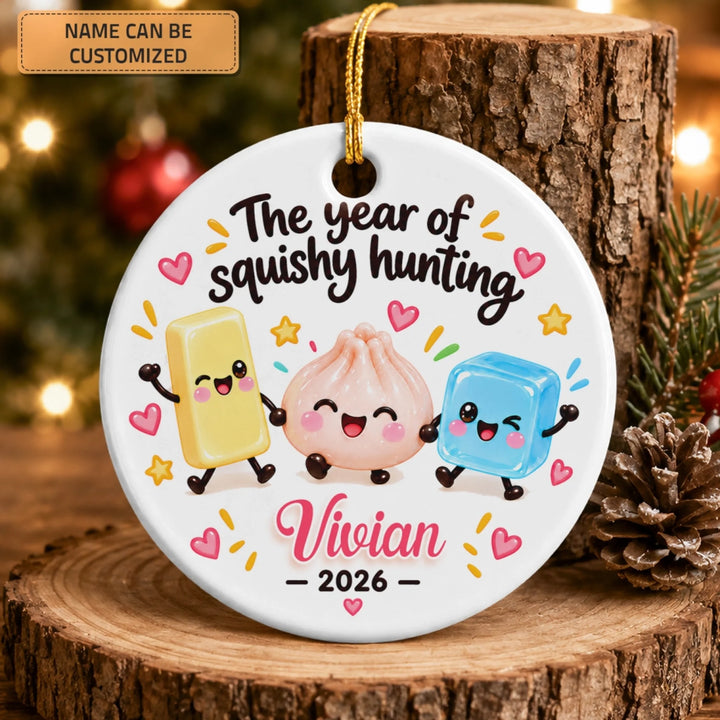 MOCKUP 2_20260917_CeramicOrnament_Christmas_Squishy1_ARND153_ADSG055