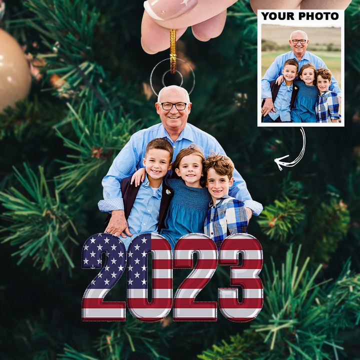 Customized Photo Ornament Flag Pattern - Personalized Photo Mica Ornament - Christmas Gift For Family Members UPL0HD051