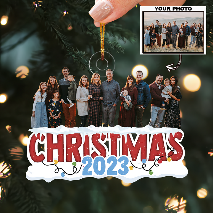 Christmas 2023 Family Photo - Personalized Photo Mica Ornament - Christmas Gift For Family Members UPL0HD042