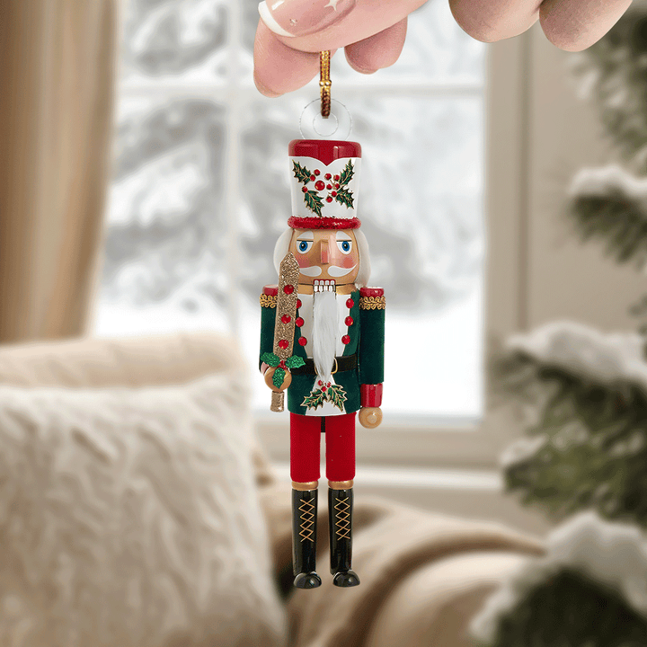 Traditional Soldier Nutcracker Mica Ornament NCU0VL054