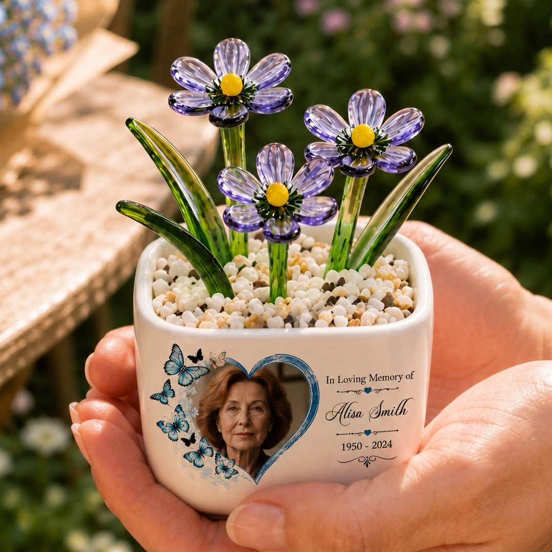In Loving Memory - Personalized Memorial Flower Pot - Gift for Family Members