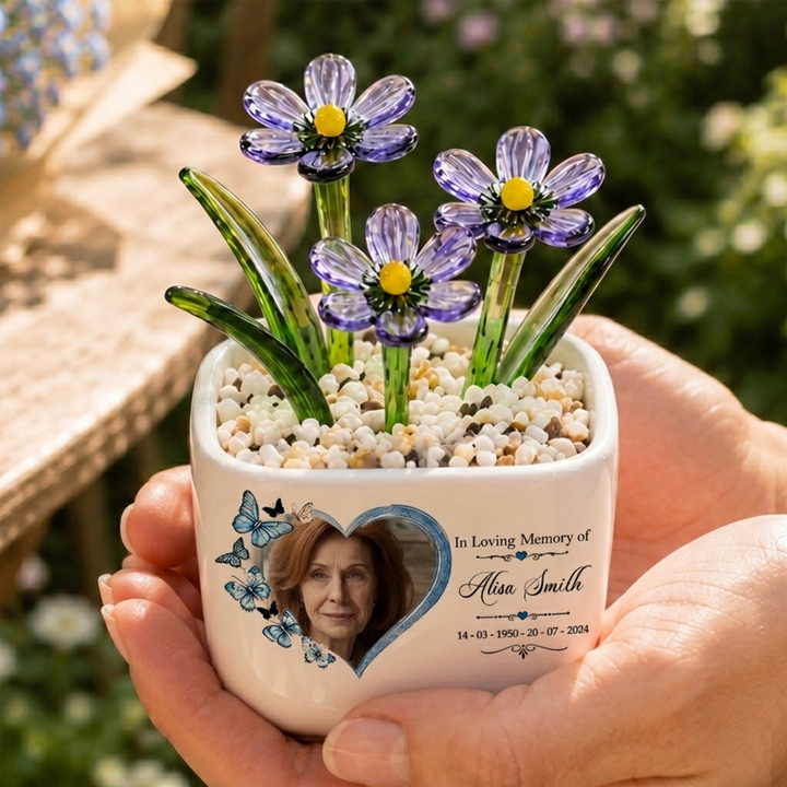 In Loving Memory - Personalized Memorial Flower Pot - Gift for Family Members