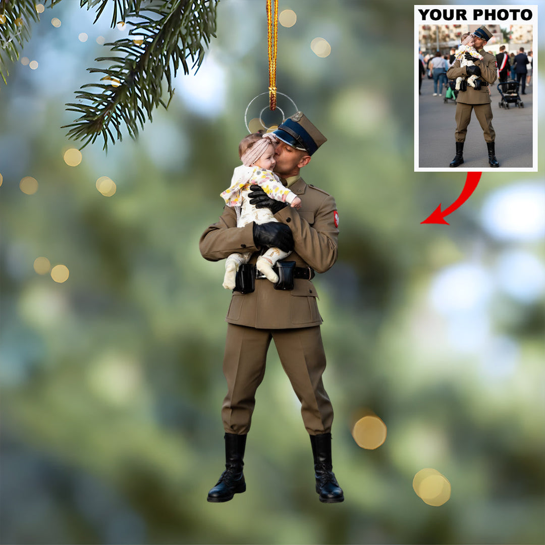 Daddy Homecoming Kiss - Personalized Photo Mica Ornament - Christmas Gift For Family Members, Army Veterans And Service Members