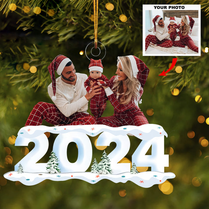 2024 Christmas - Personalized Photo Mica Ornament - Christmas Gift For Grandma, Grandpa, Family Members UPL0VL020